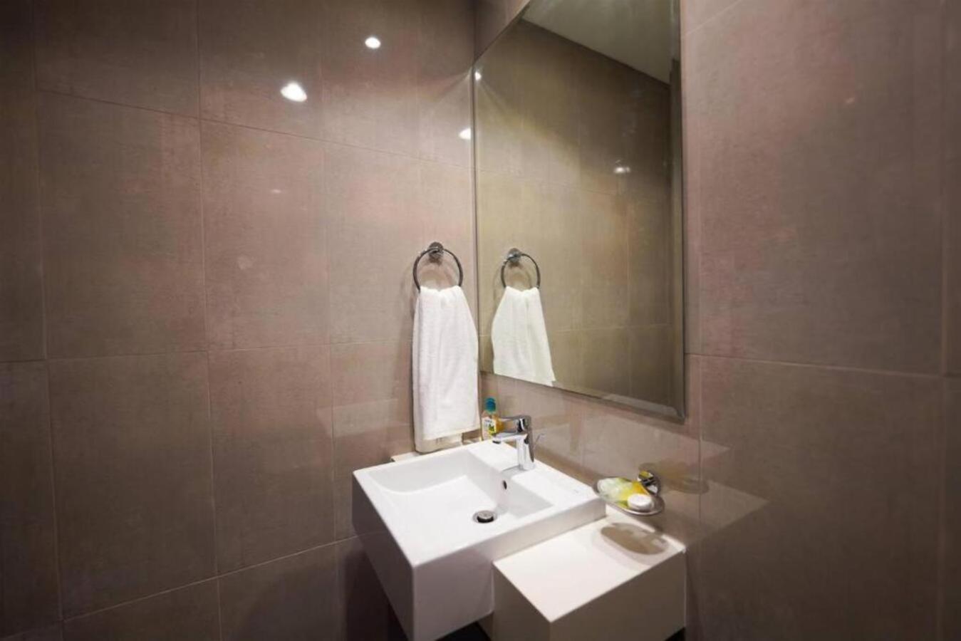 شقة Brown Stone - Pool View Ii Merano